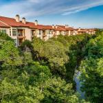 Walnut Park Apartment